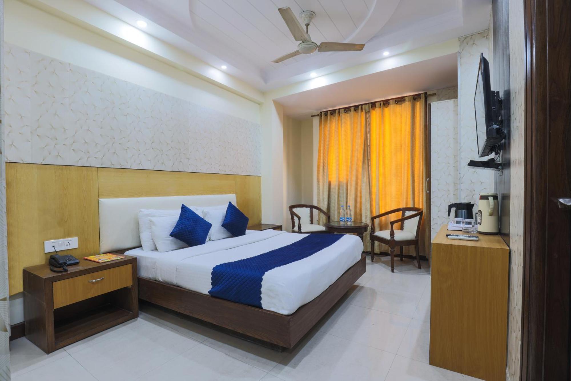 Hotel Blessings On Road Near New Delhi Railway Station Paharganj Ngoại thất bức ảnh